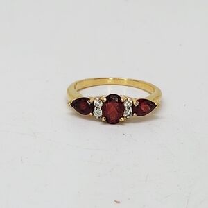 Vtg Genuine Garnet Ring 14k Gold Plated 3 Stone Cz Accent Band Size 9 Birthstone